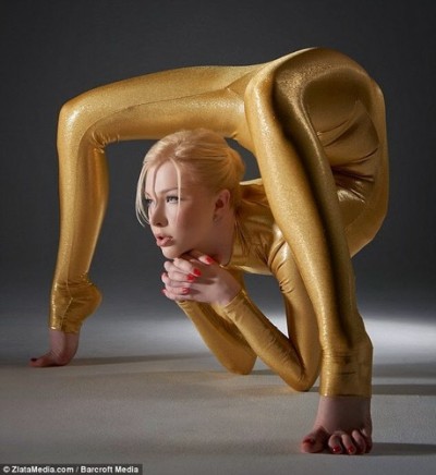 CC Dori Contortionist-Zlata-contortion-